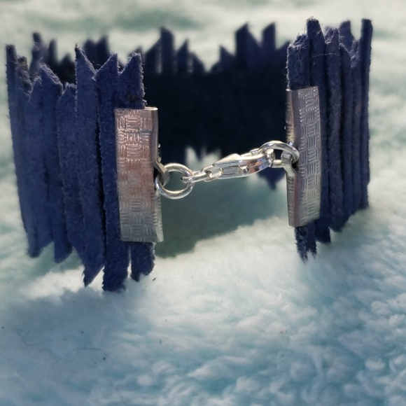 100% Blue Suede Wrist Wrap - Picture 2 of 8